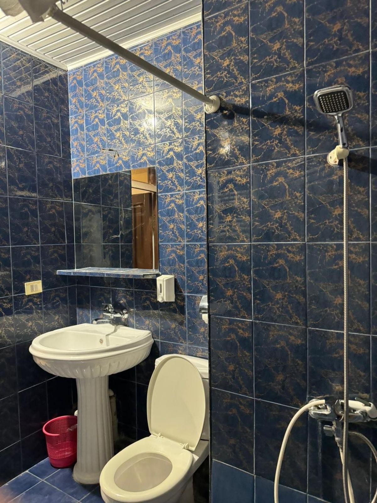 Benene'S Apartments Тбілісі Екстер'єр фото